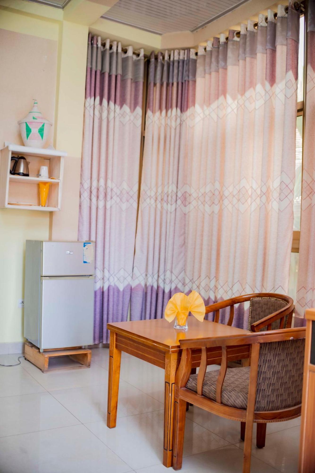 Tigers'S Apartment Hotel Bujumbura Eksteriør bilde
